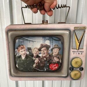 Vandor Collector "I Love Lucy" Ep 110 California Here We Come TV Tin Lunch Box